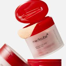 MEDICUBE TONER PADS RED SUCCINIC ACID PANTHENOL FACIAL PEELING PAD