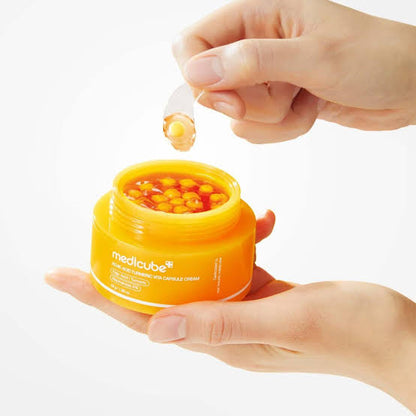 MEDICUBE CAPSULE KOJIC ACID & TURMERIC CREAM